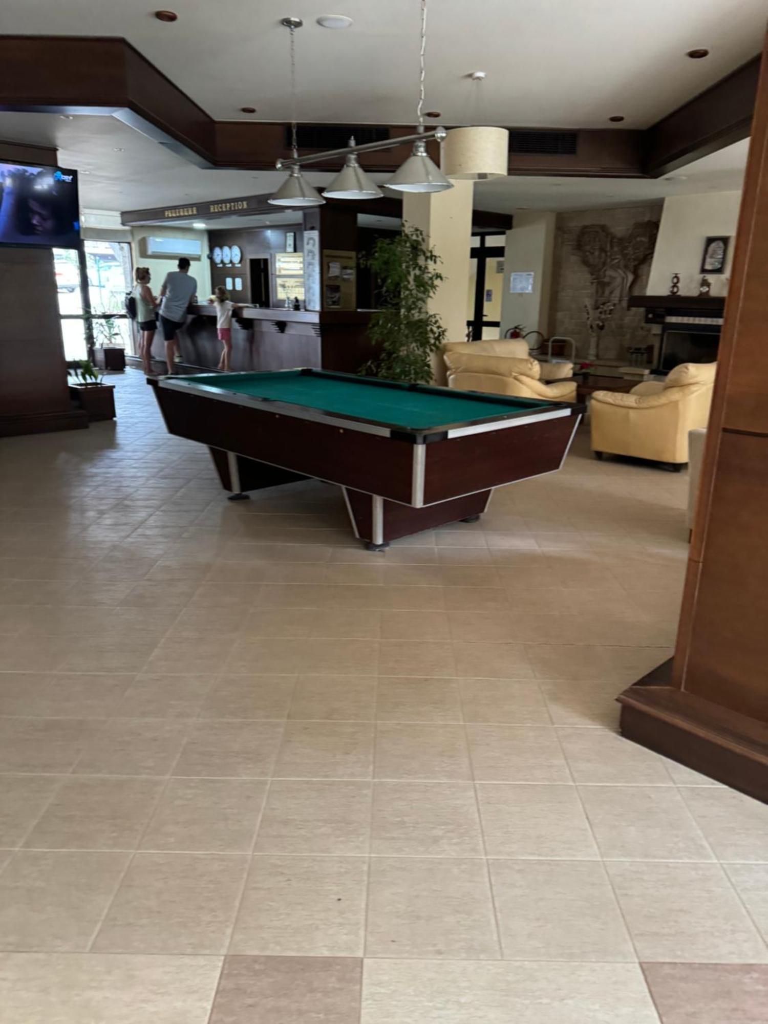2-Bedroom, 2-Bathroom With Fireplace And Garden At Winslow Infinity Bansko Esterno foto