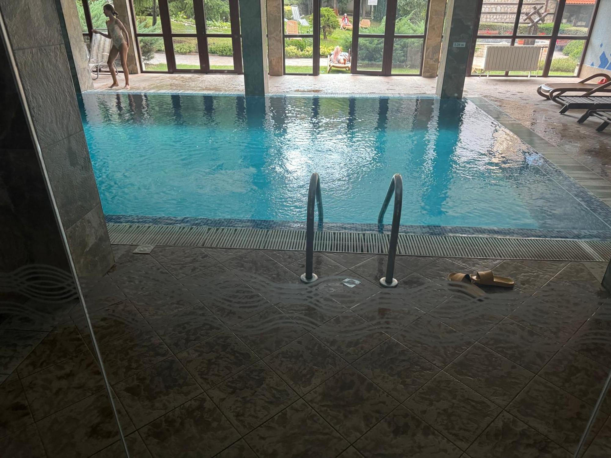 2-Bedroom, 2-Bathroom With Fireplace And Garden At Winslow Infinity Bansko Esterno foto