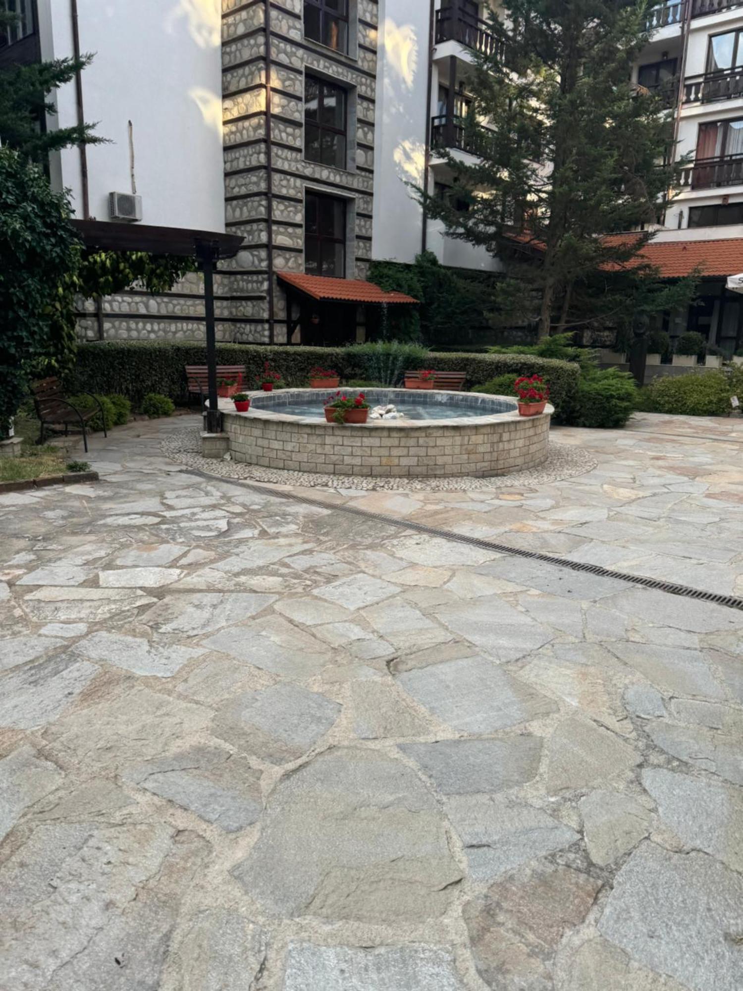 2-Bedroom, 2-Bathroom With Fireplace And Garden At Winslow Infinity Bansko Esterno foto